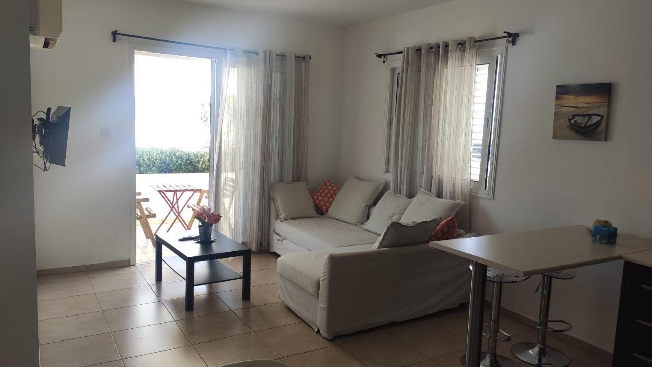 פאראלימני Cosy Apartment In A Luxury Resort מראה חיצוני תמונה