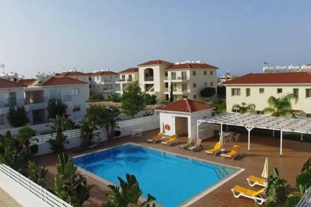 פאראלימני Cosy Apartment In A Luxury Resort מראה חיצוני תמונה